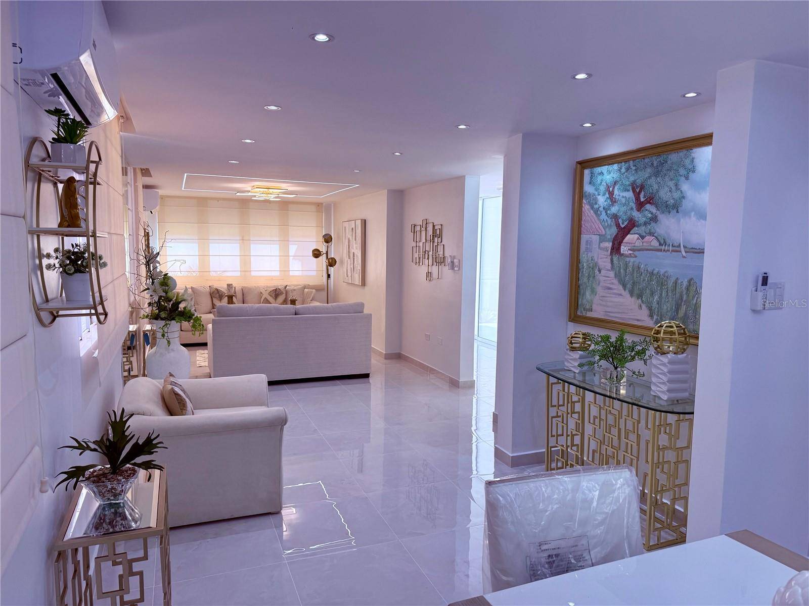 MANSIONES REALES FELIPE PRIMERO #E1, Guaynabo, PR 00969