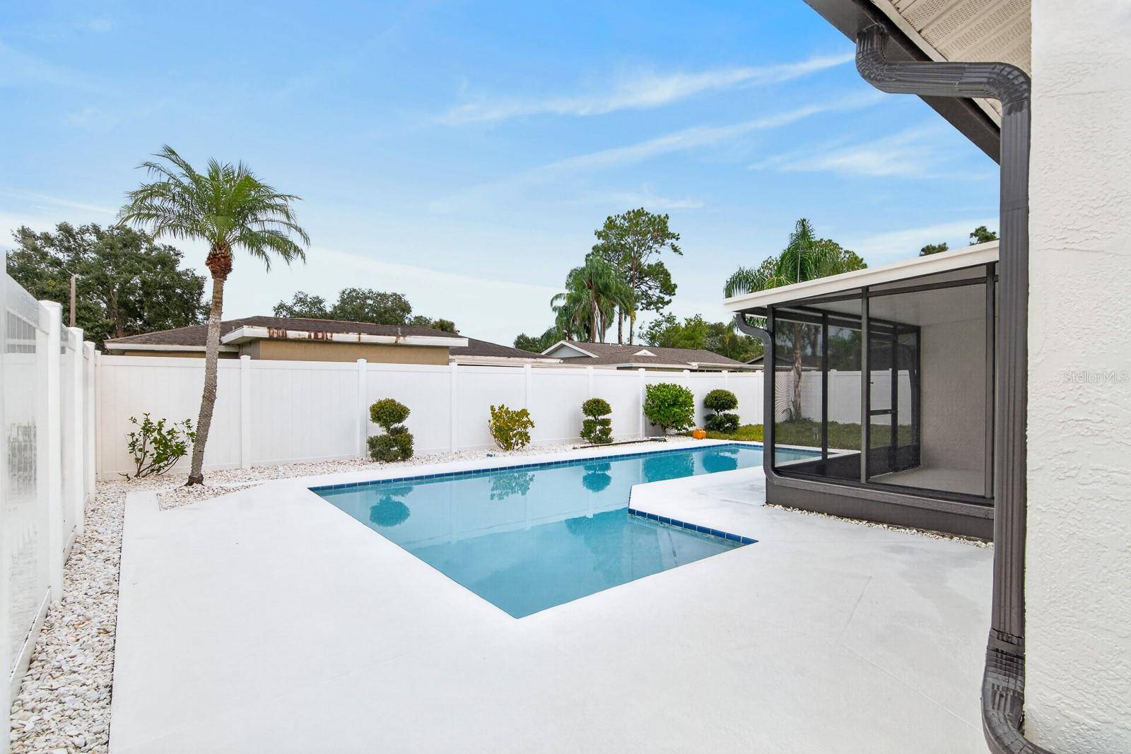 403 EVERGREEN DR, Oldsmar, FL 34677