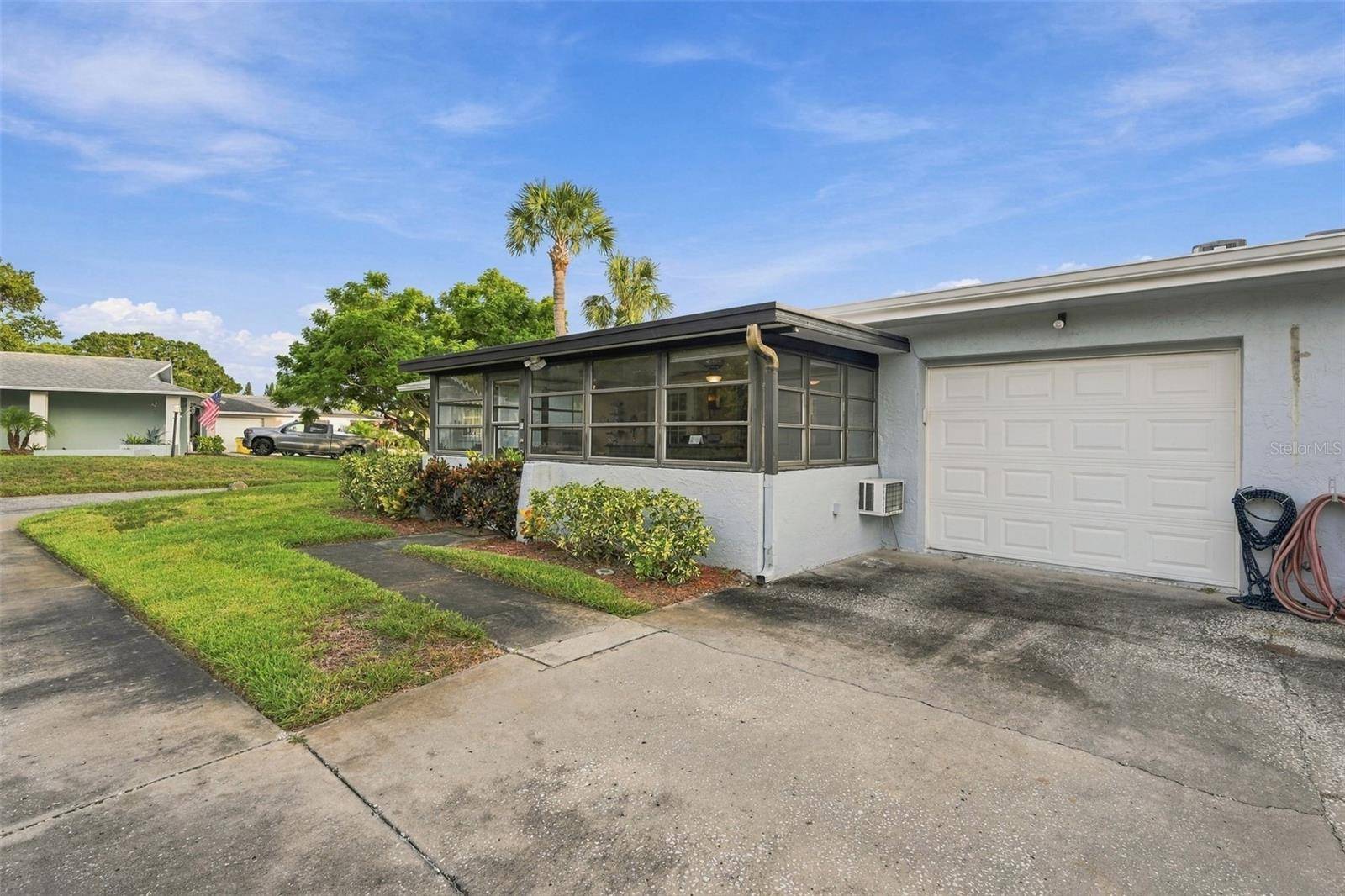 1619 WHITHORN PL #B, Palm Harbor, FL 34684