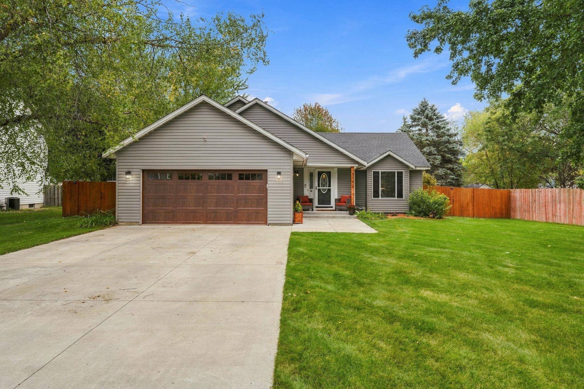 7192 Jenner Alcove S, Cottage Grove, MN 55016