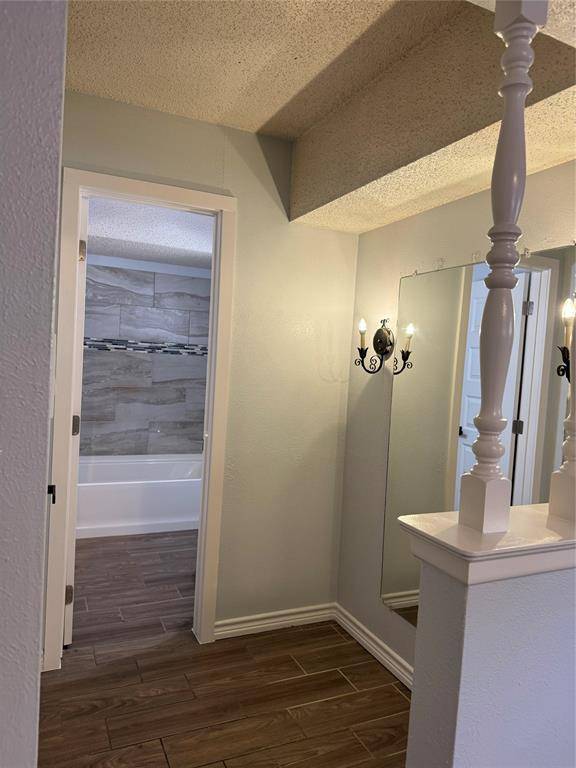 2121 Oak Valley Lane, Dallas, TX 75232