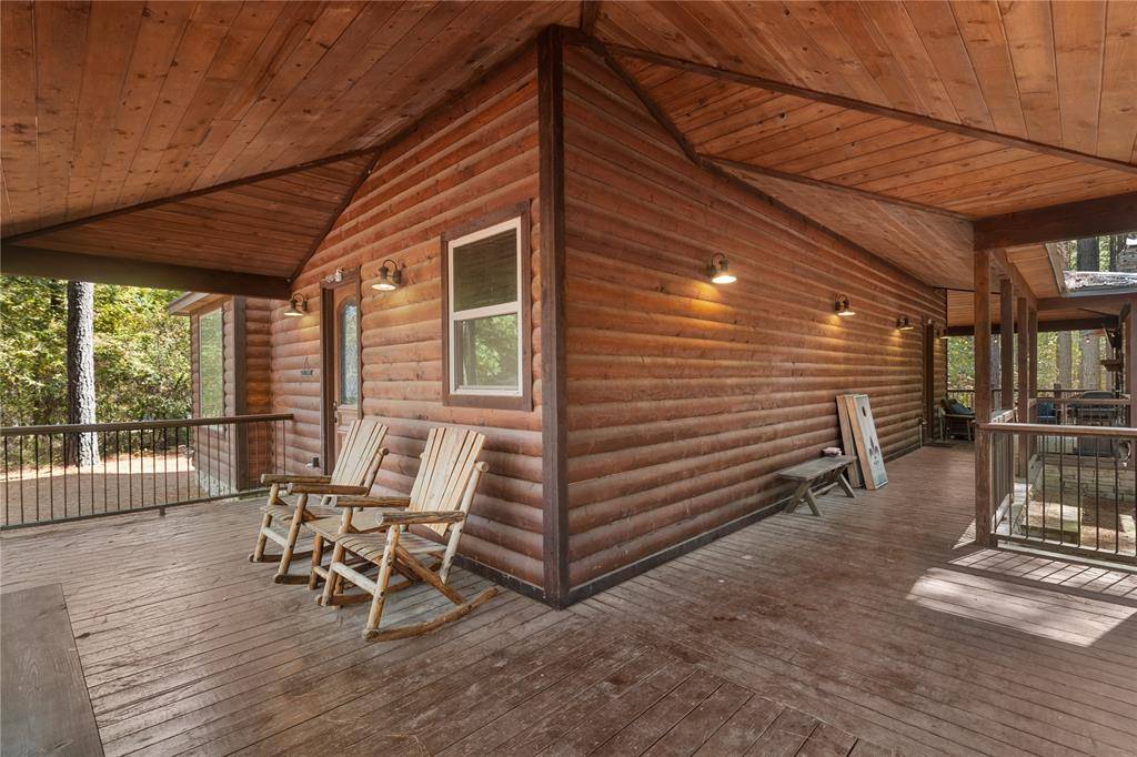 322 Oak Stone LN, Broken Bow, OK 74728