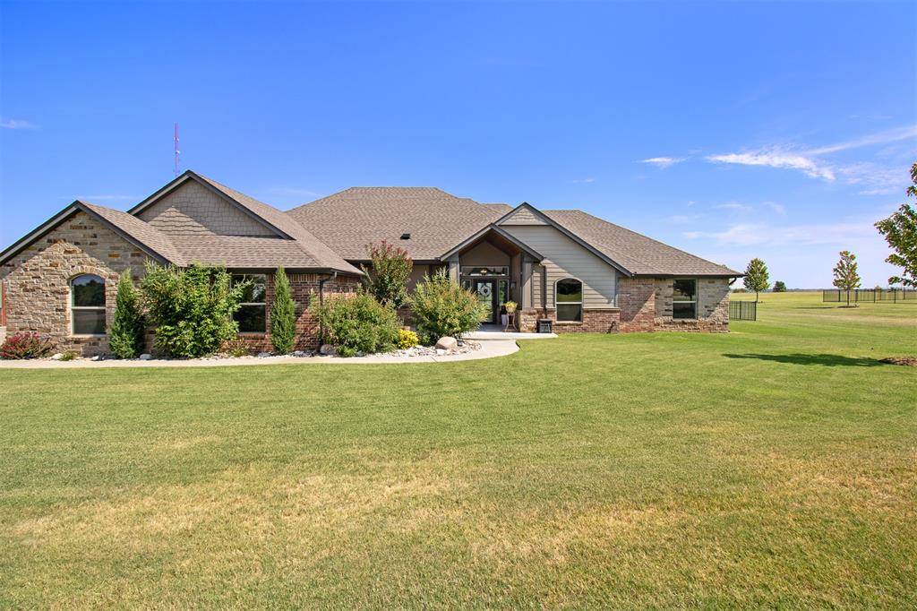 7135 Buck DR, Tuttle, OK 73089