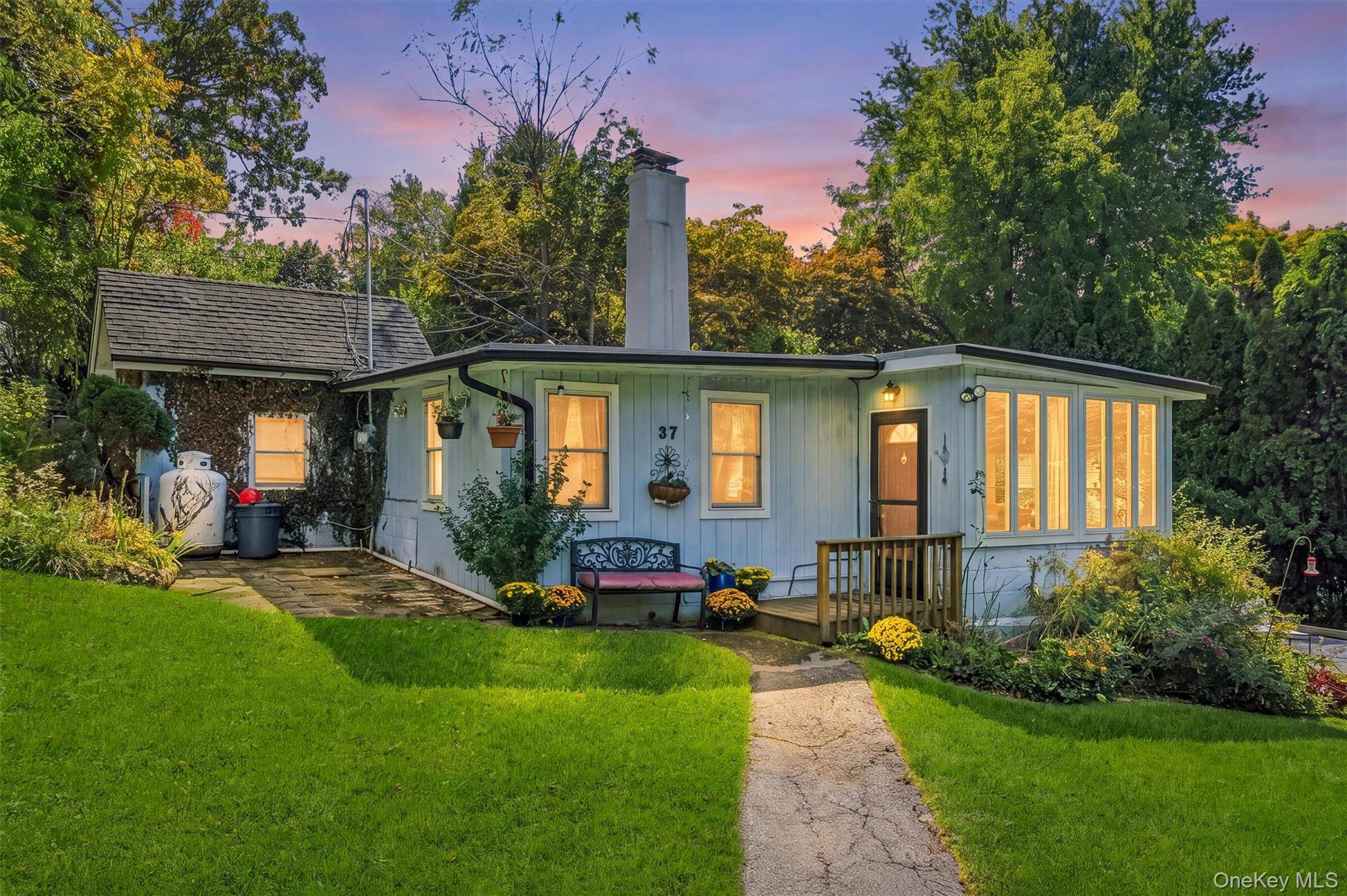 37 Woodstock RD, Carmel, NY 10512