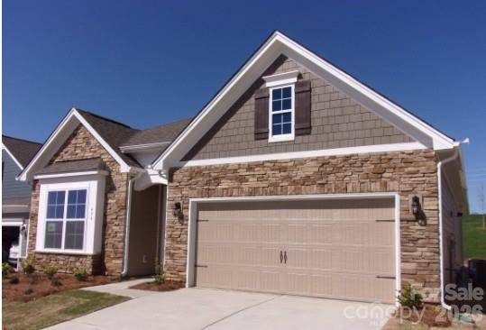 406 Secretariat DR, Iron Station, NC 28080