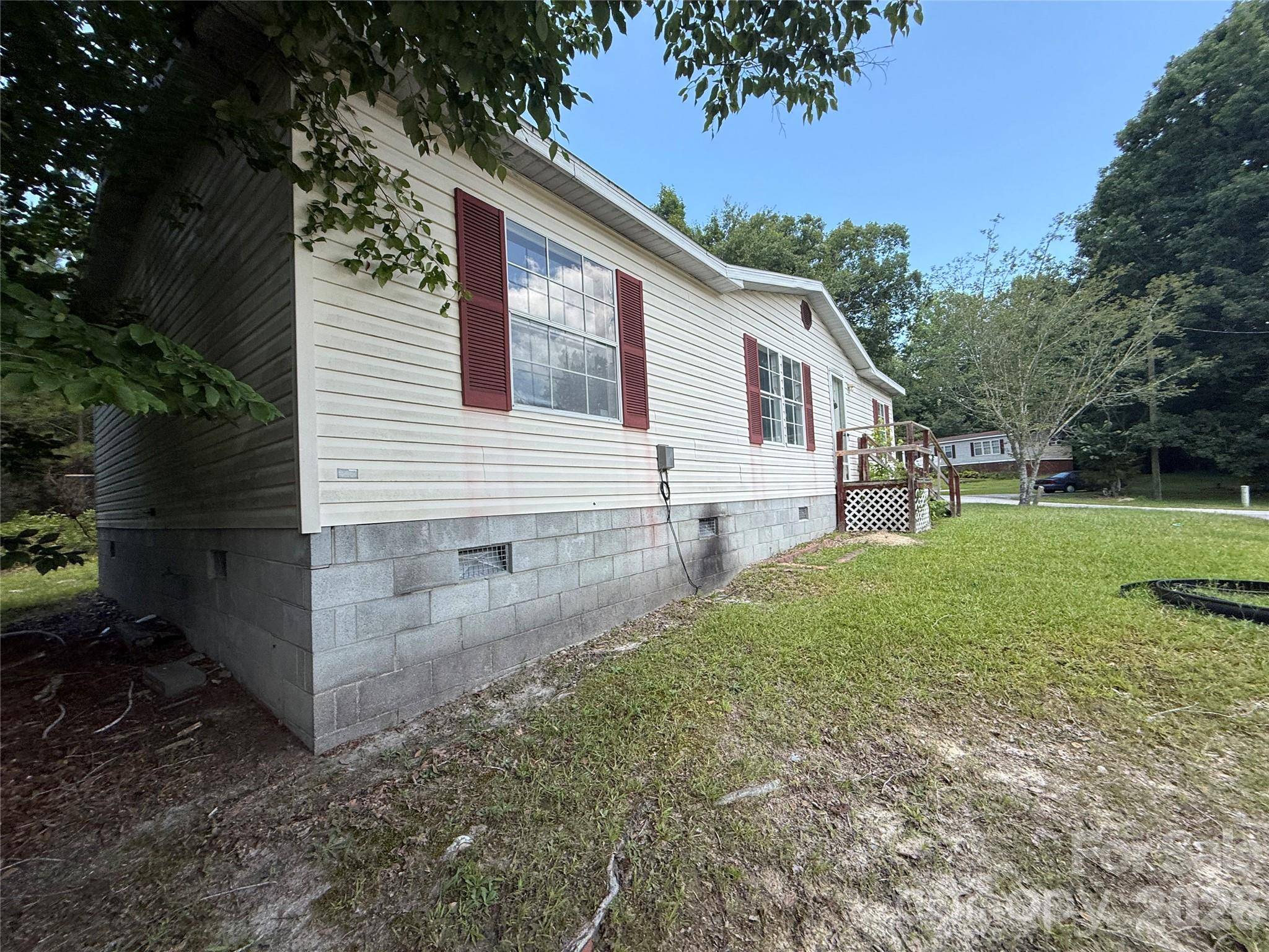 176 Mandy LN, Union, SC 29379