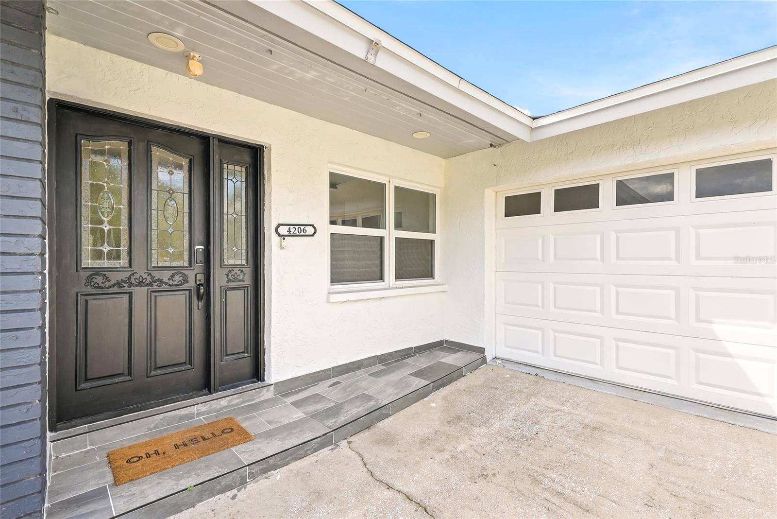 4206 WINDTREE DR, Tampa, FL 33624