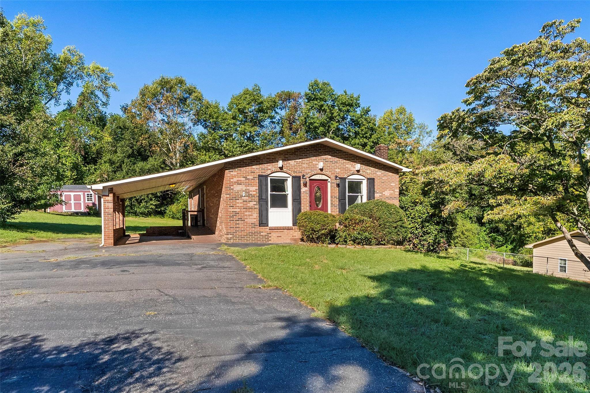 2480 Raintree ST, Connelly Springs, NC 28612