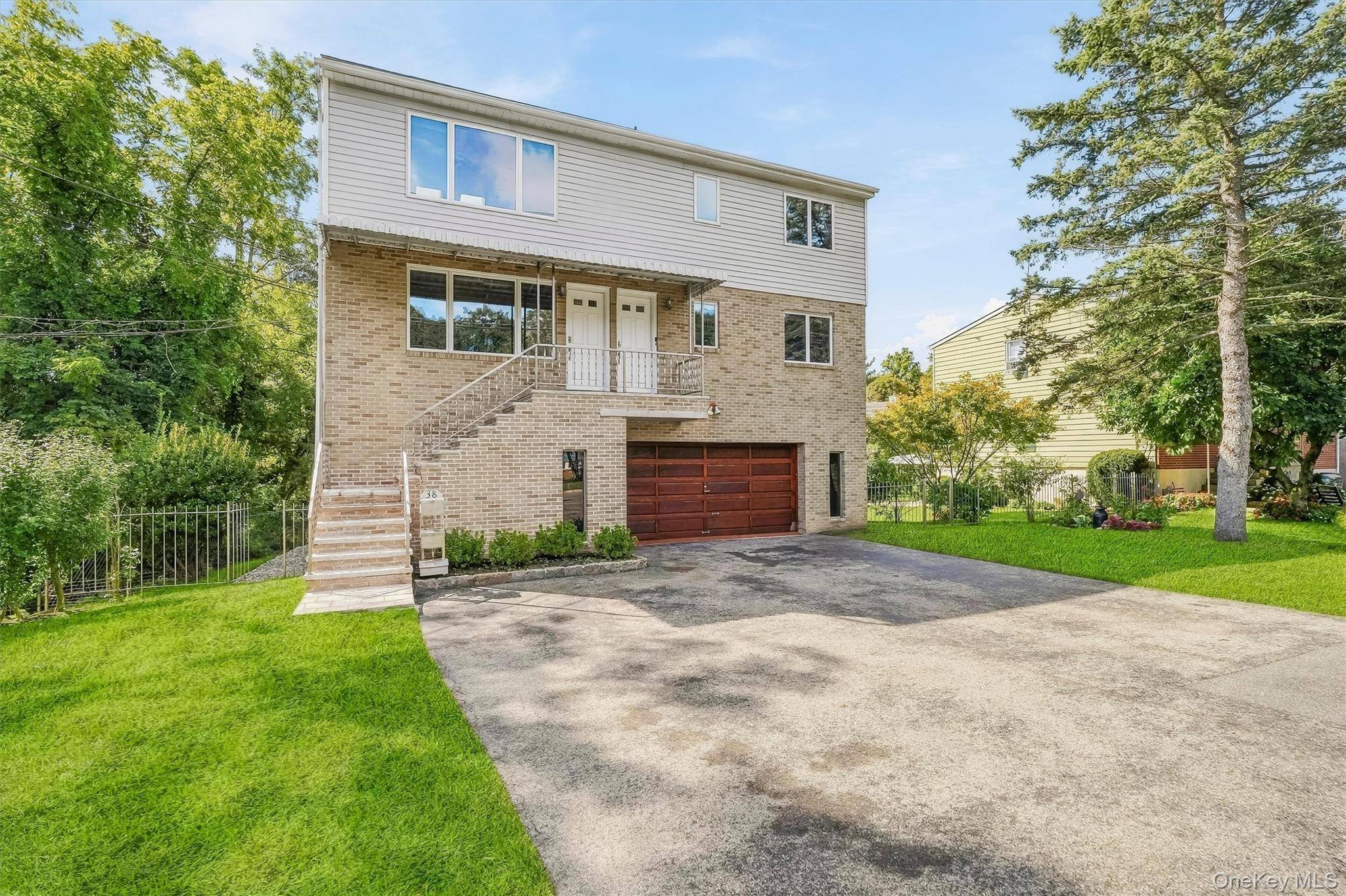 38 Wall ST, Valhalla, NY 10595