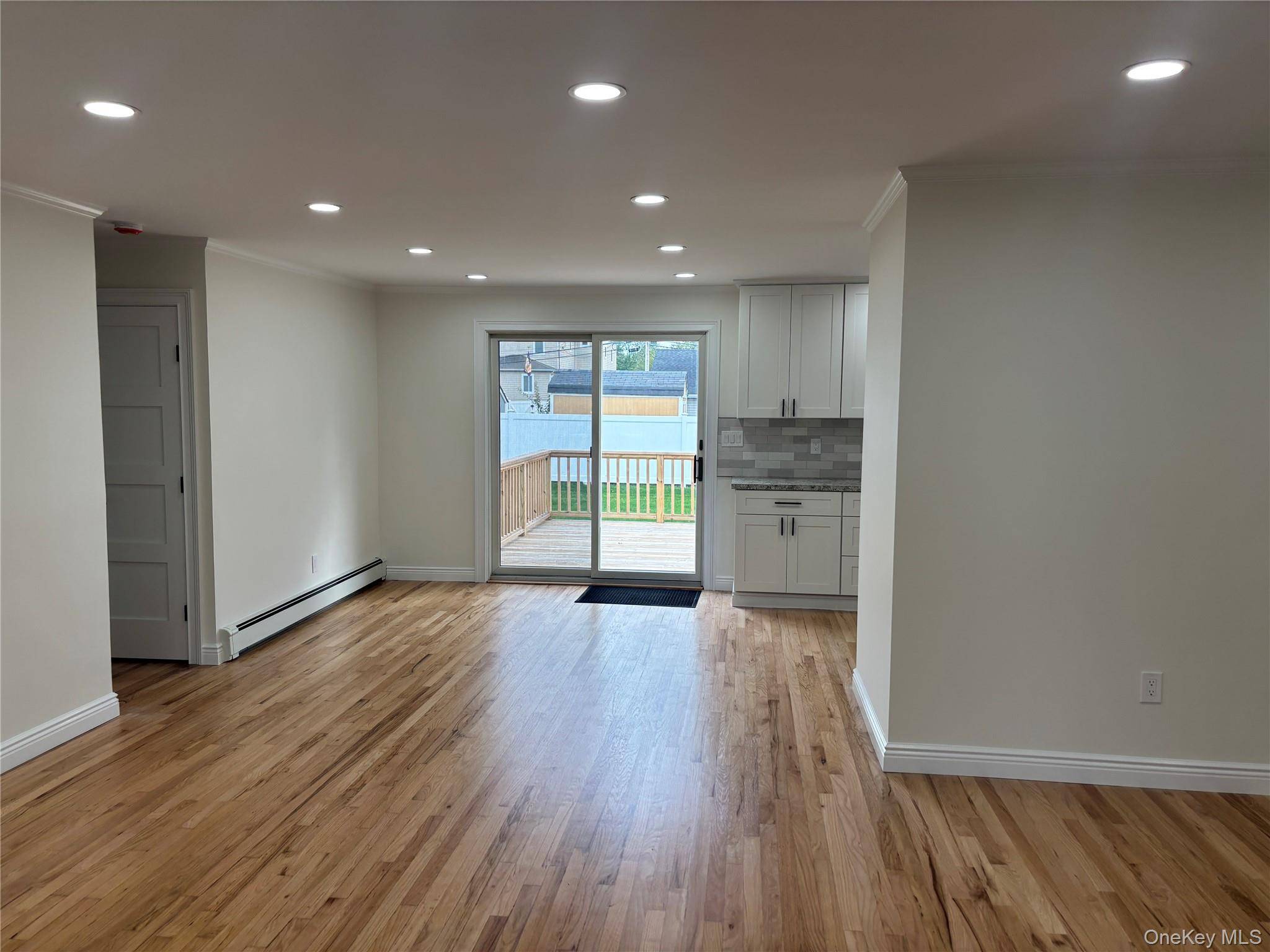 134 Veronica LN, North Babylon, NY 11703