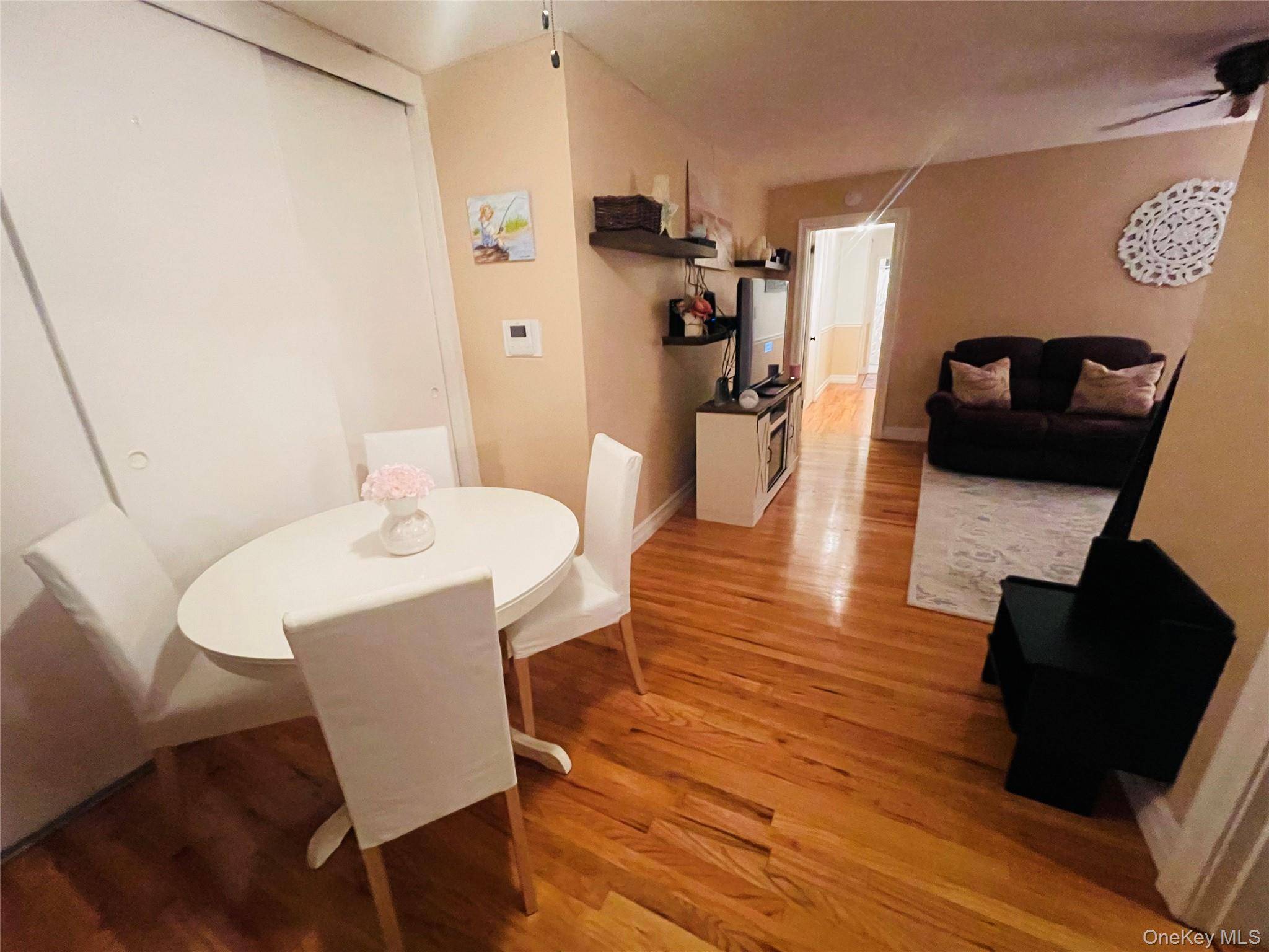 62-15 53rd AVE #4F, Maspeth, NY 11378