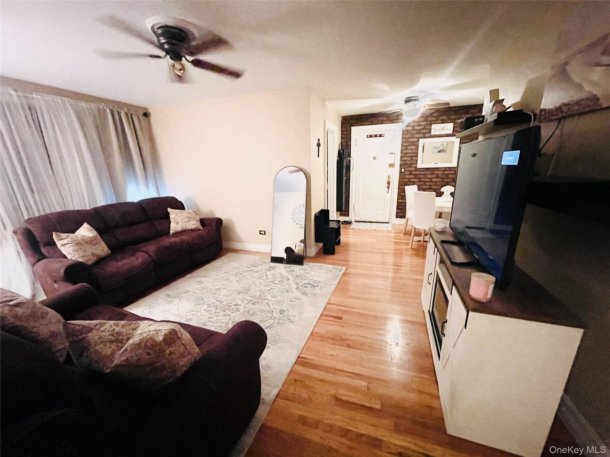 62-15 53rd AVE #4F, Maspeth, NY 11378
