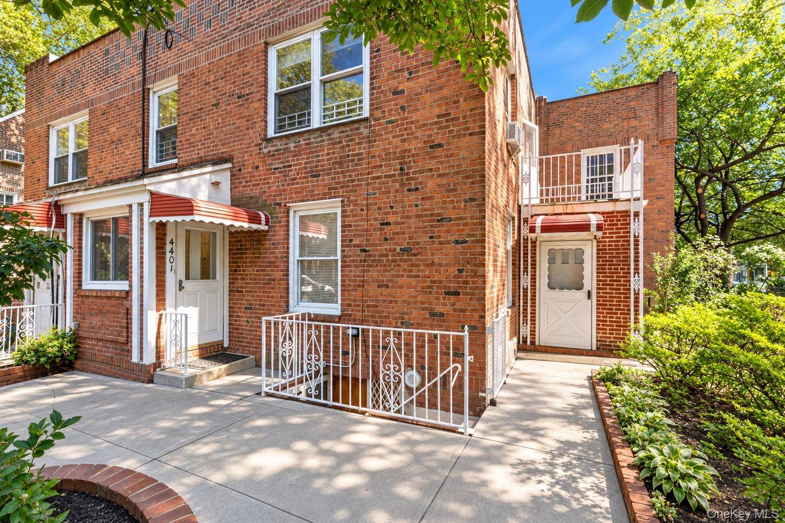 4401 Skillman AVE, Sunnyside, NY 11104