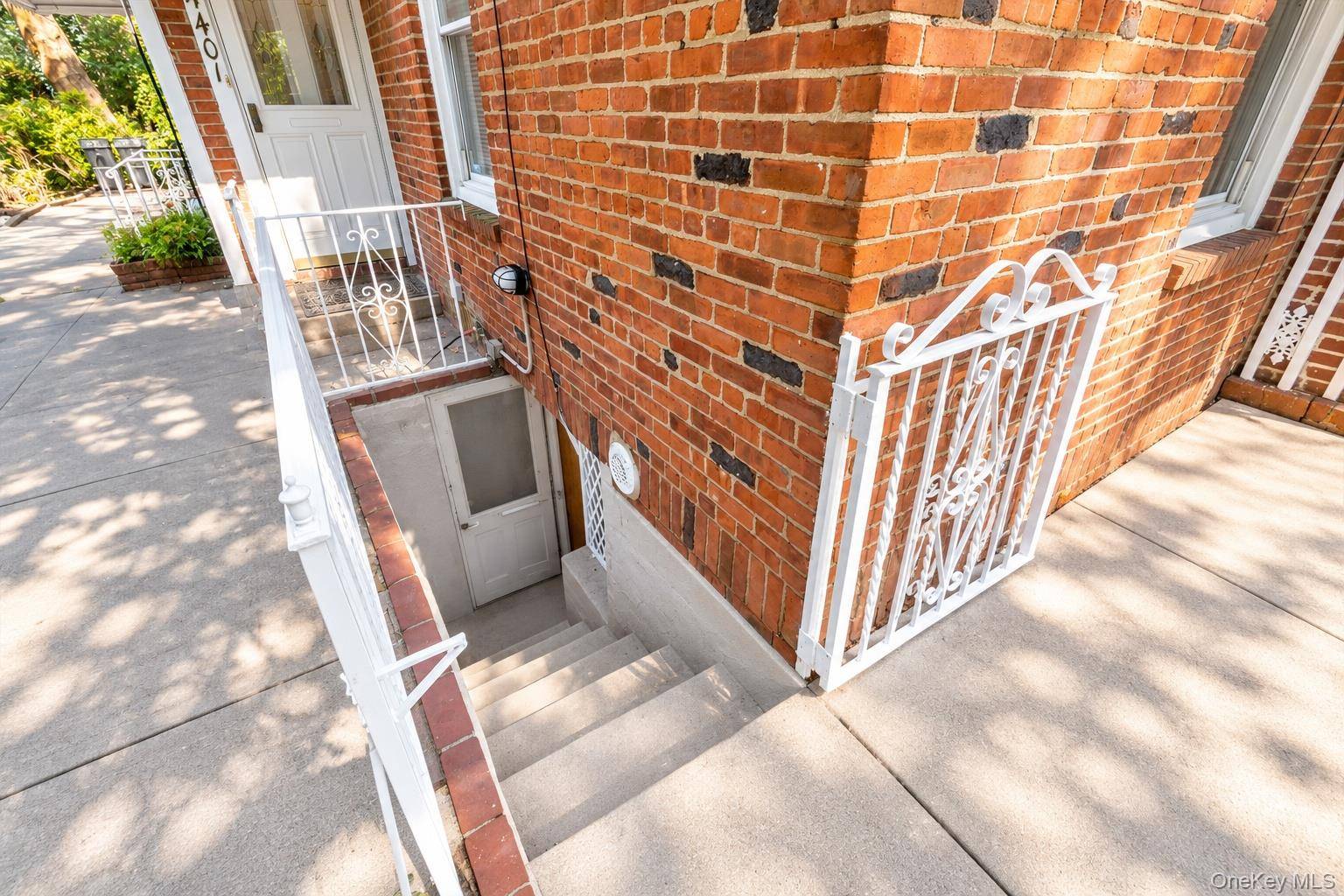 4401 Skillman AVE, Sunnyside, NY 11104