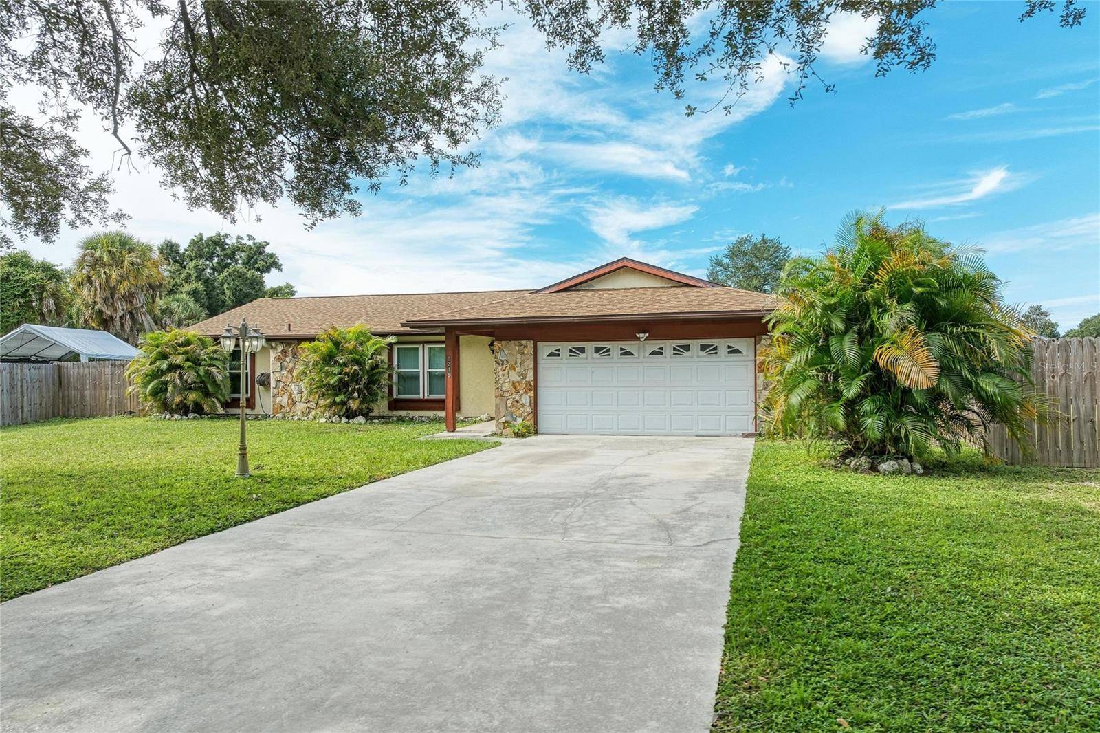 2219 LOCKWOOD MEADOWS CIR, Sarasota, FL 34234