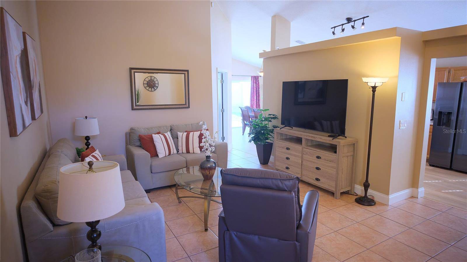 2135 COBBLEFIELD CIR, Apopka, FL 32703