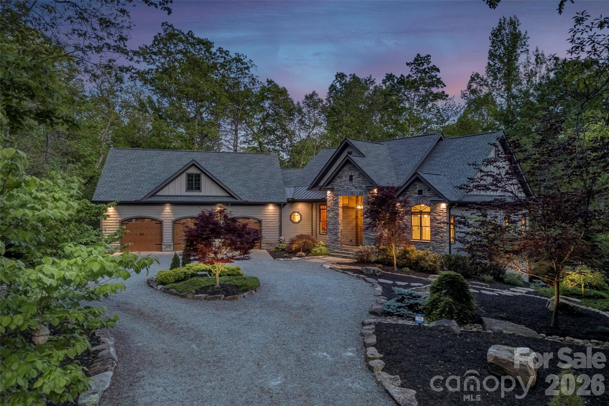 359 New Castle RD, Brevard, NC 28712