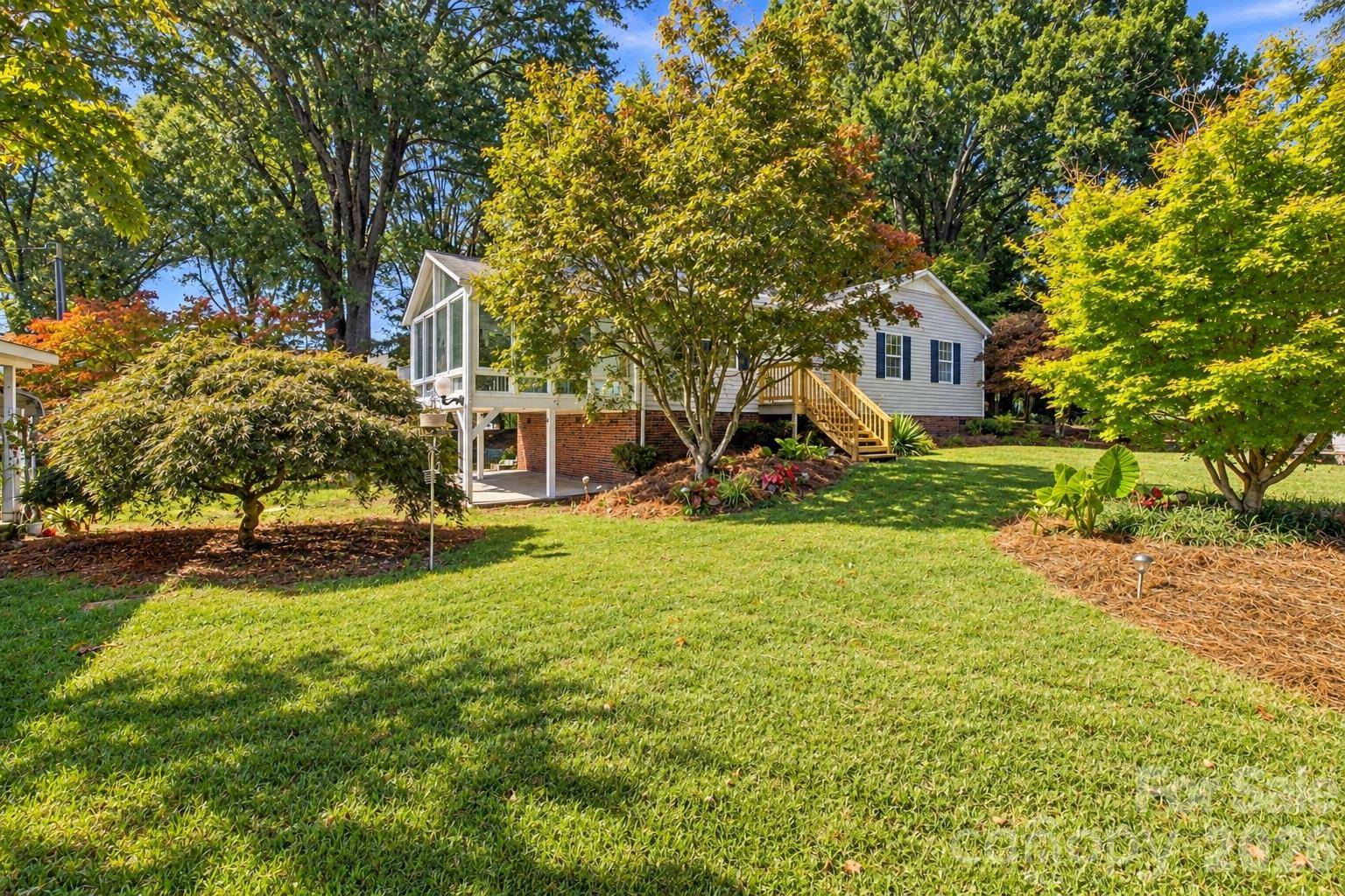 217 23rd ST NW, Hickory, NC 28601