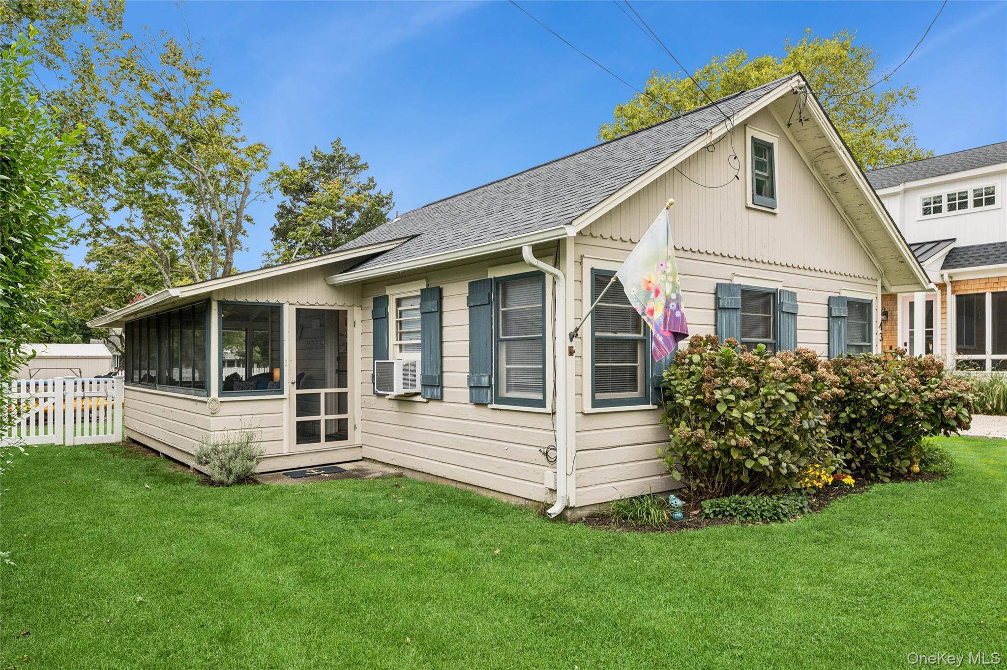 43 Kirby LN, Jamesport, NY 11901