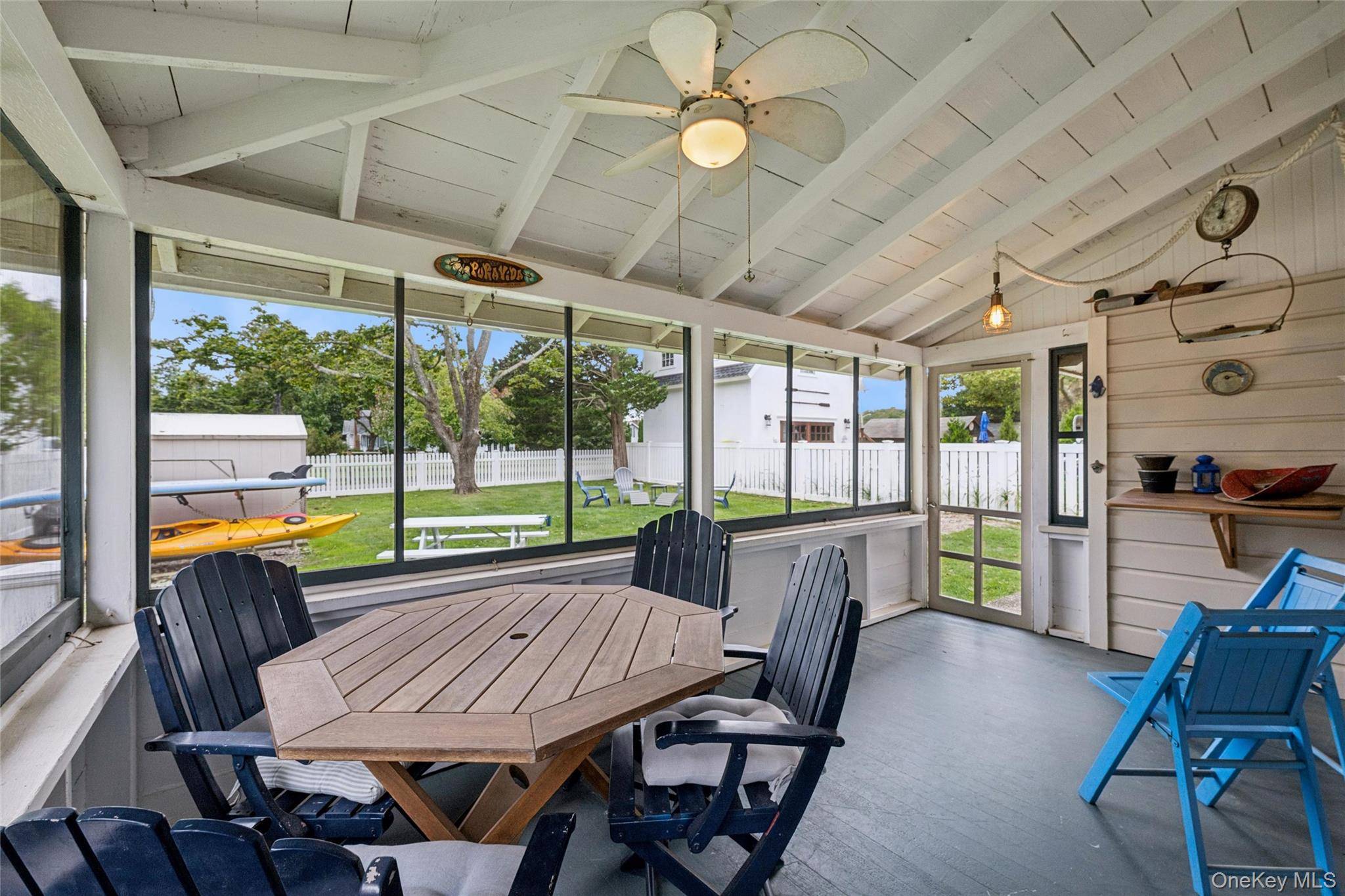 43 Kirby LN, Jamesport, NY 11901