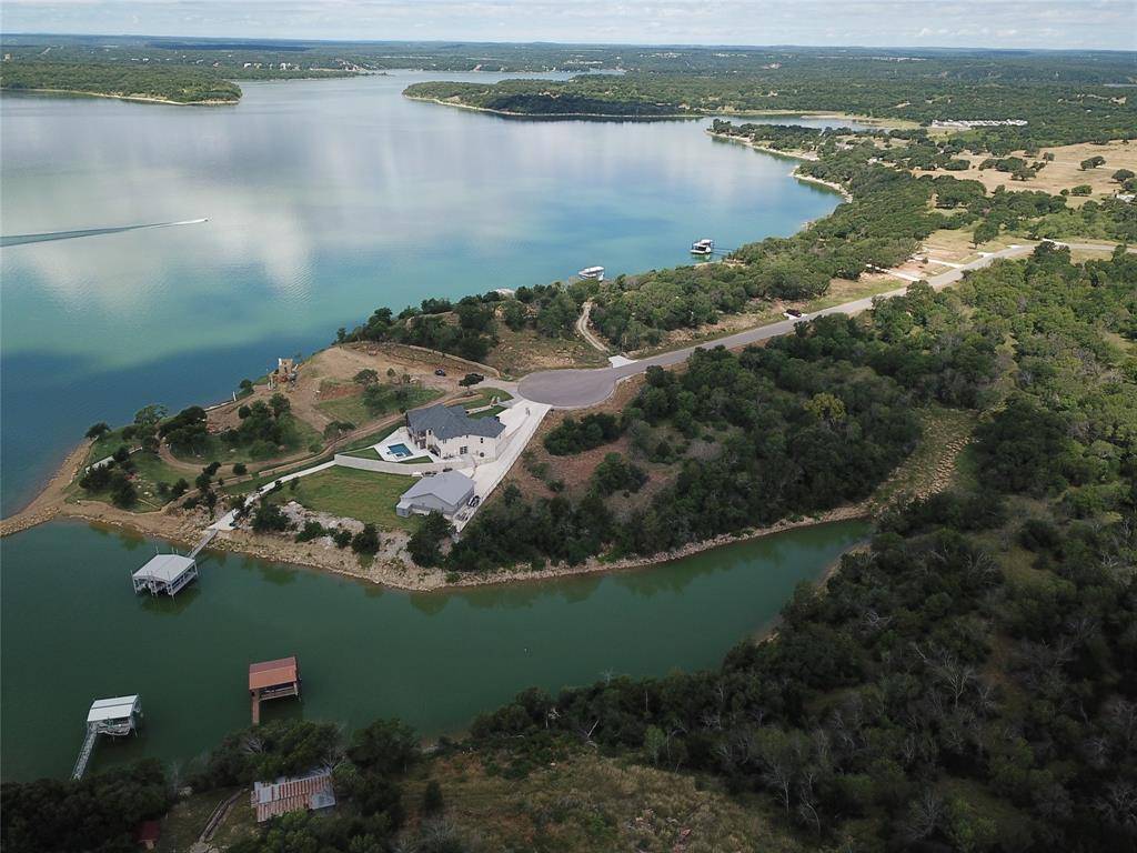 157 Hanna Oak Court, Bridgeport, TX 76426