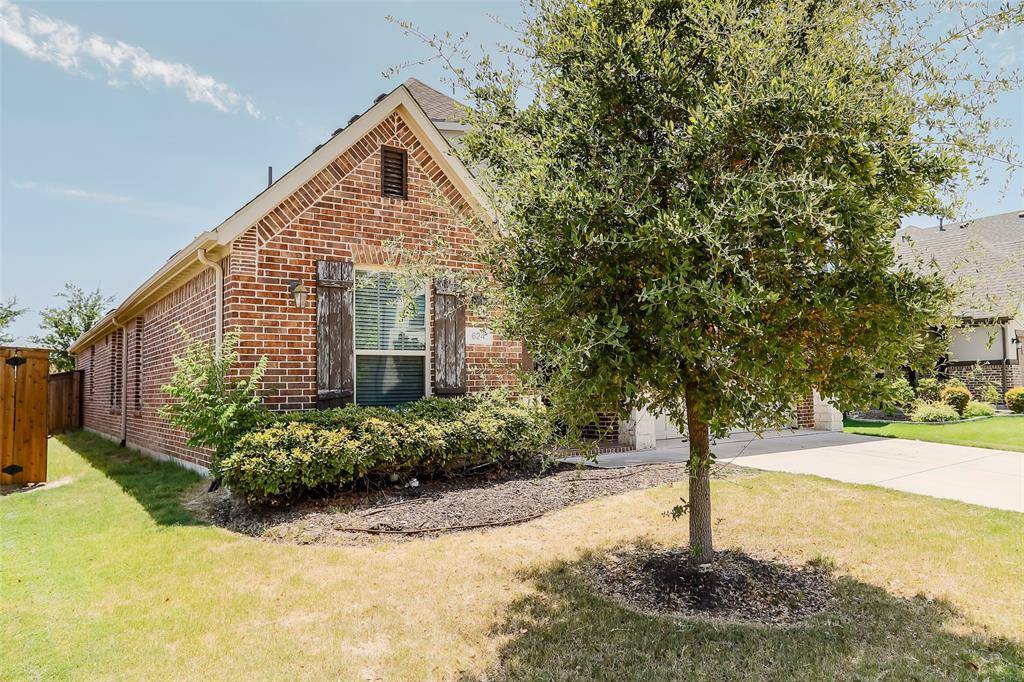 624 Rawlins Lane, Fort Worth, TX 76131