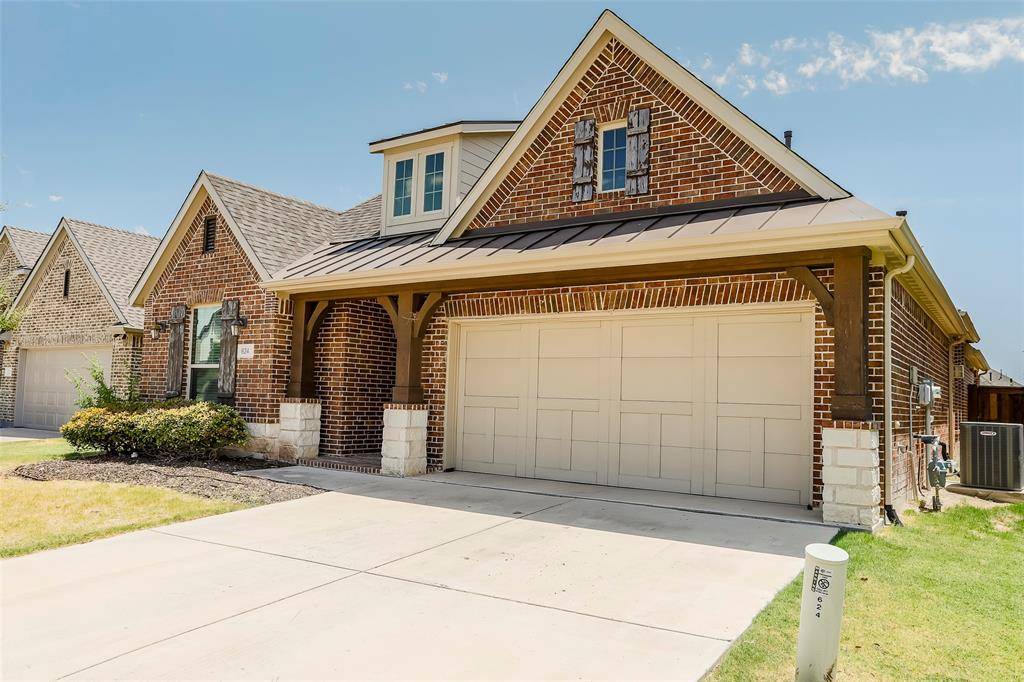 624 Rawlins Lane, Fort Worth, TX 76131