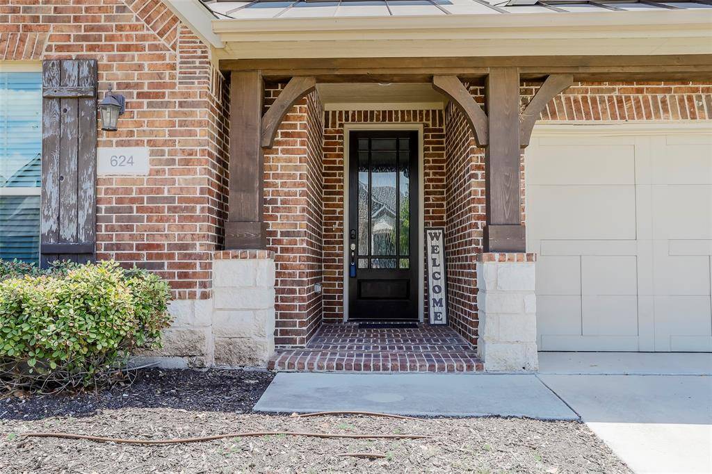 624 Rawlins Lane, Fort Worth, TX 76131