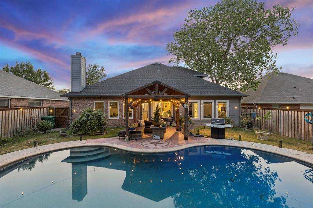 10404 Bear Creek Trail, Fort Worth, TX 76244
