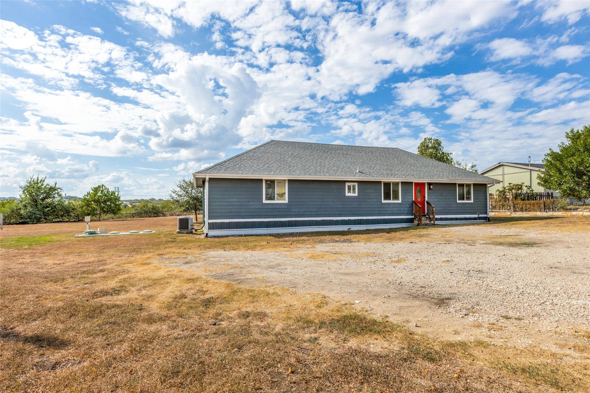 196 Tobias ST, Buda, TX 78610
