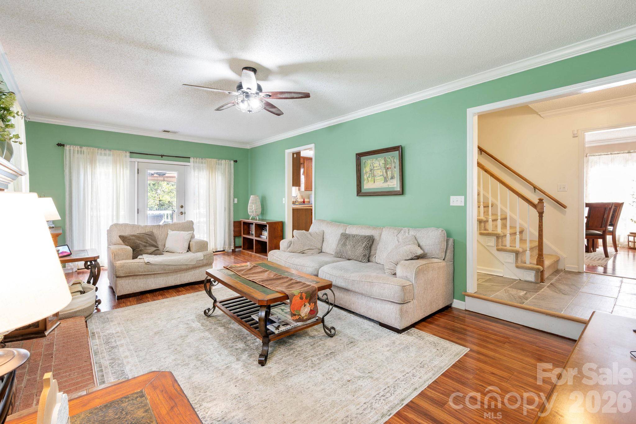 1300 Sugar Hollow DR, Charlotte, NC 28214