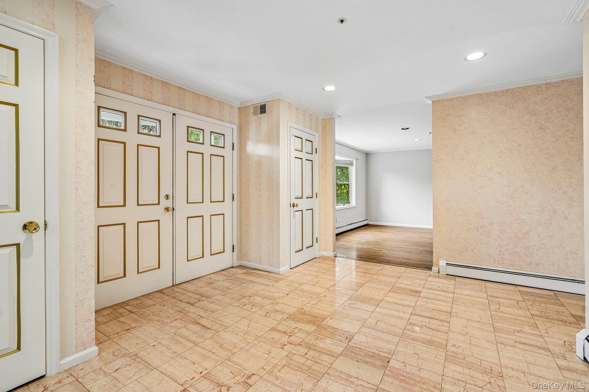 48 Westchester View LN, White Plains, NY 10607