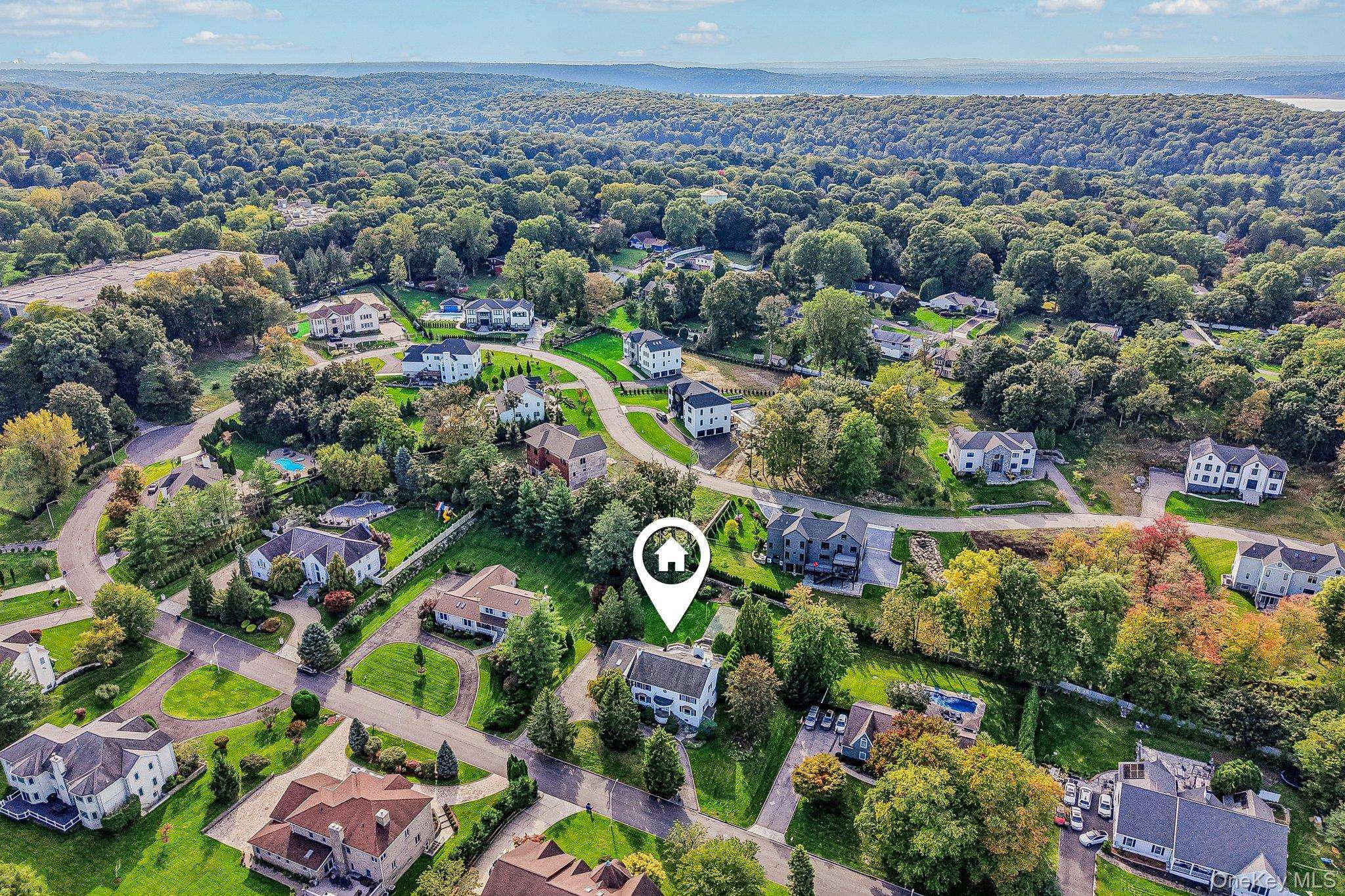 48 Westchester View LN, White Plains, NY 10607