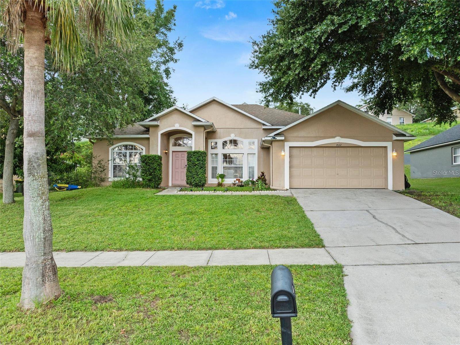 1532 NIGHTFALL DR, Clermont, FL 34711