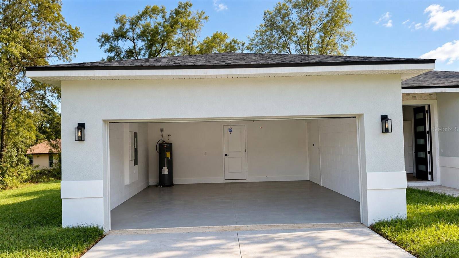 10322 N DELTONA BLVD, Dunnellon, FL 34434