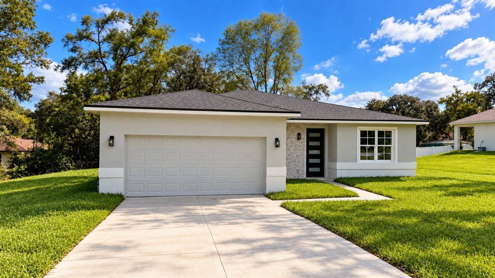 10322 N DELTONA BLVD, Dunnellon, FL 34434