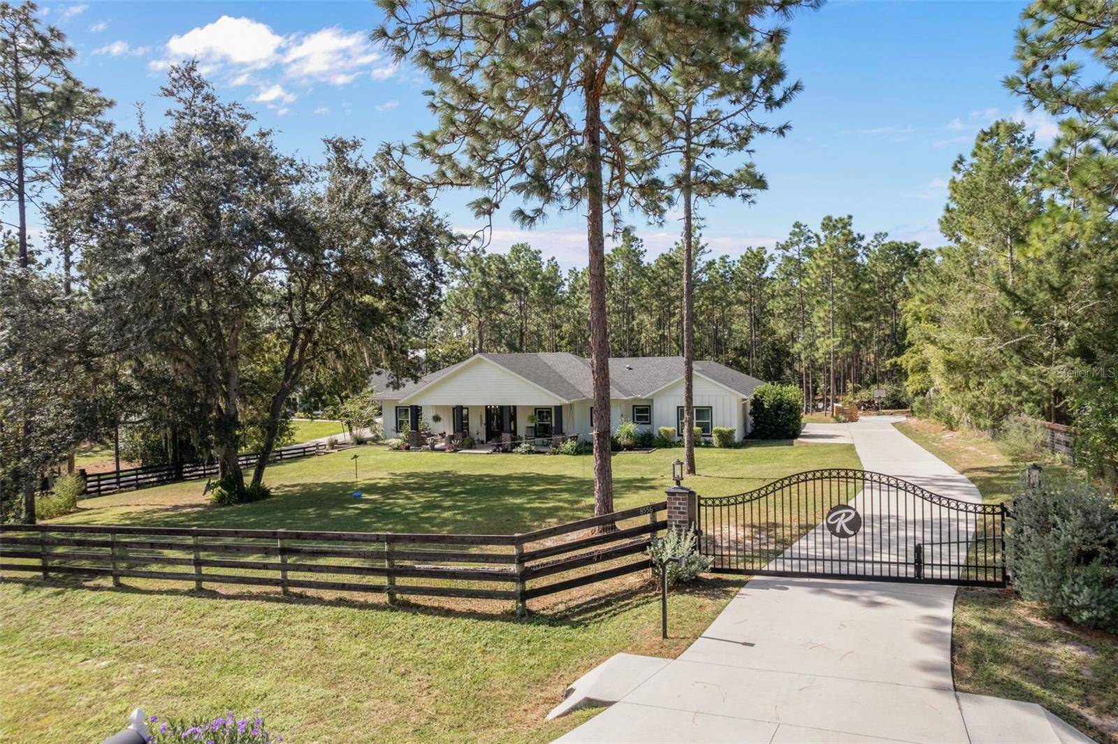 8556 COUNTY ROAD 243, Wildwood, FL 34785