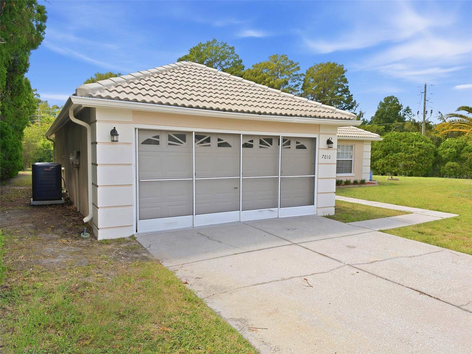 7010 ORCHID LAKE RD, New Port Richey, FL 34653