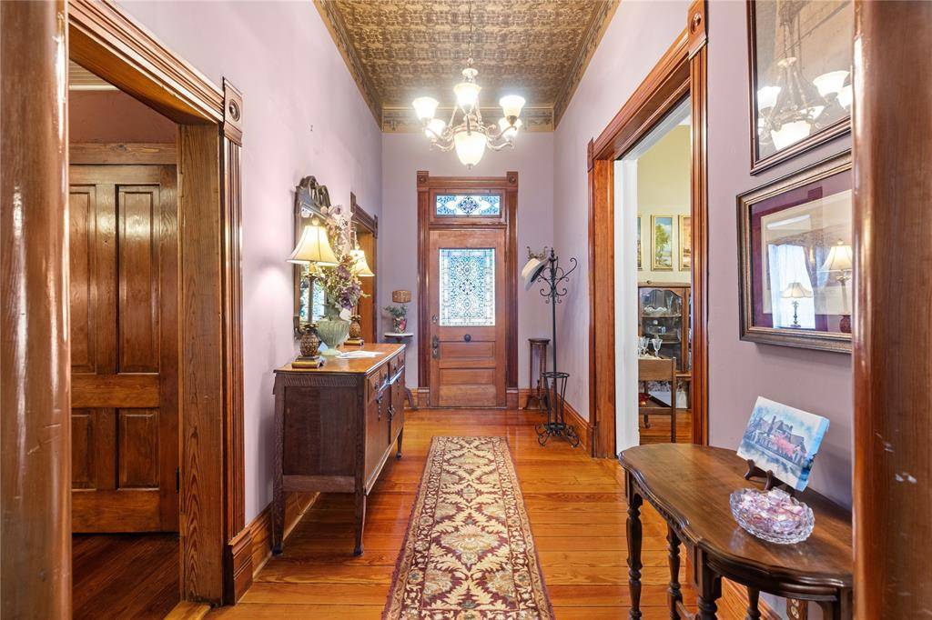 303 W Market St., Honey Grove, TX 75446