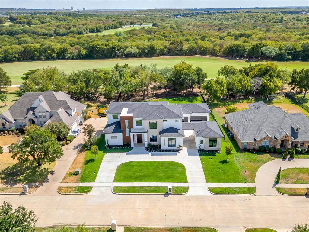 1024 Parview Circle, Grand Prairie, TX 75104