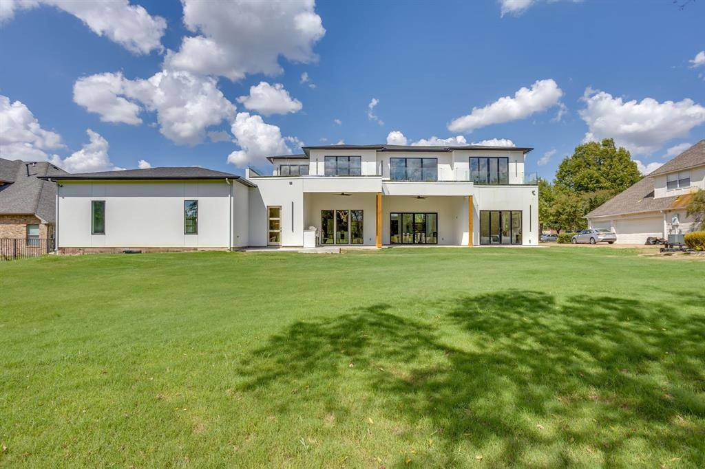 1024 Parview Circle, Grand Prairie, TX 75104