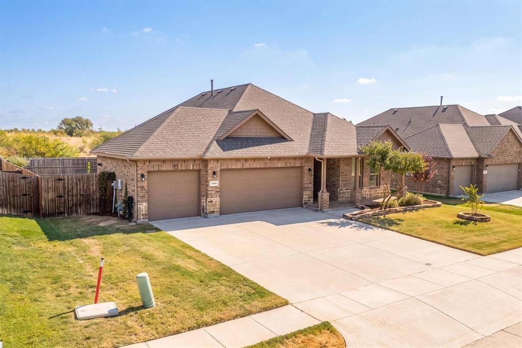 3448 Chloe Avenue, Krum, TX 76249