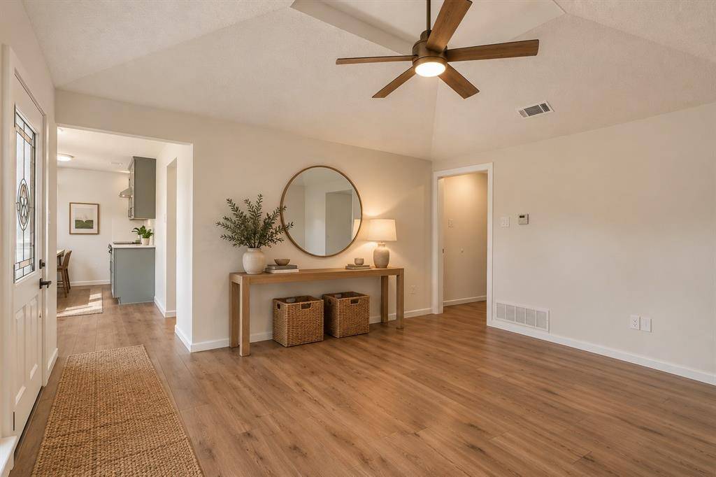 12 States Avenue, Midlothian, TX 76065
