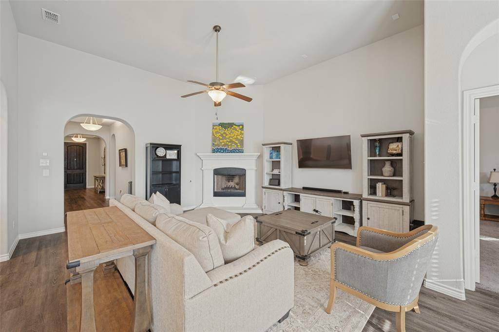 2113 Lake Moss Lane, Little Elm, TX 75068