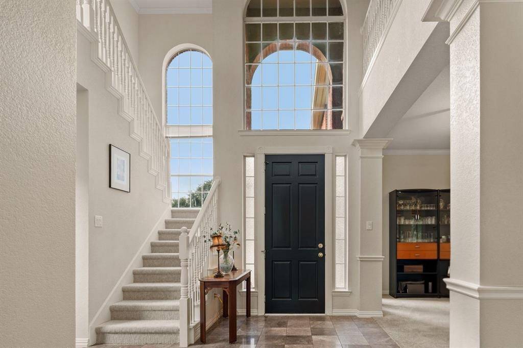 7626 Lakecrest Circle, Irving, TX 75063