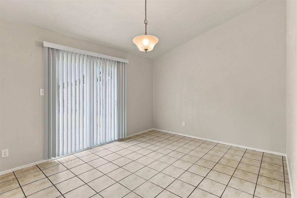 125 Rustic Ridge Drive, Garland, TX 75040
