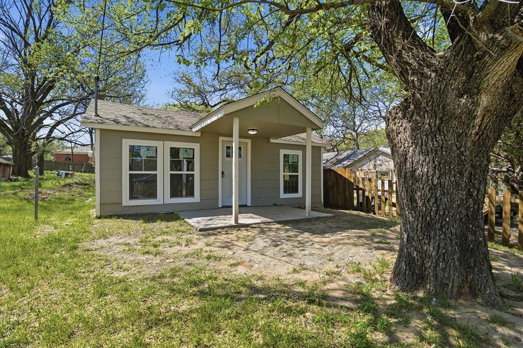 613 Bryan Street, Weatherford, TX 76086