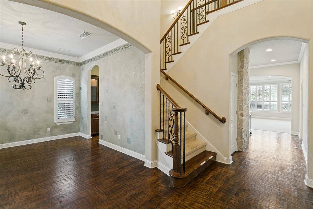 13825 E Riviera Drive, Fort Worth, TX 76028