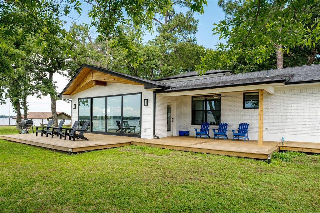 221 Edythe Dee Lane, Mabank, TX 75156