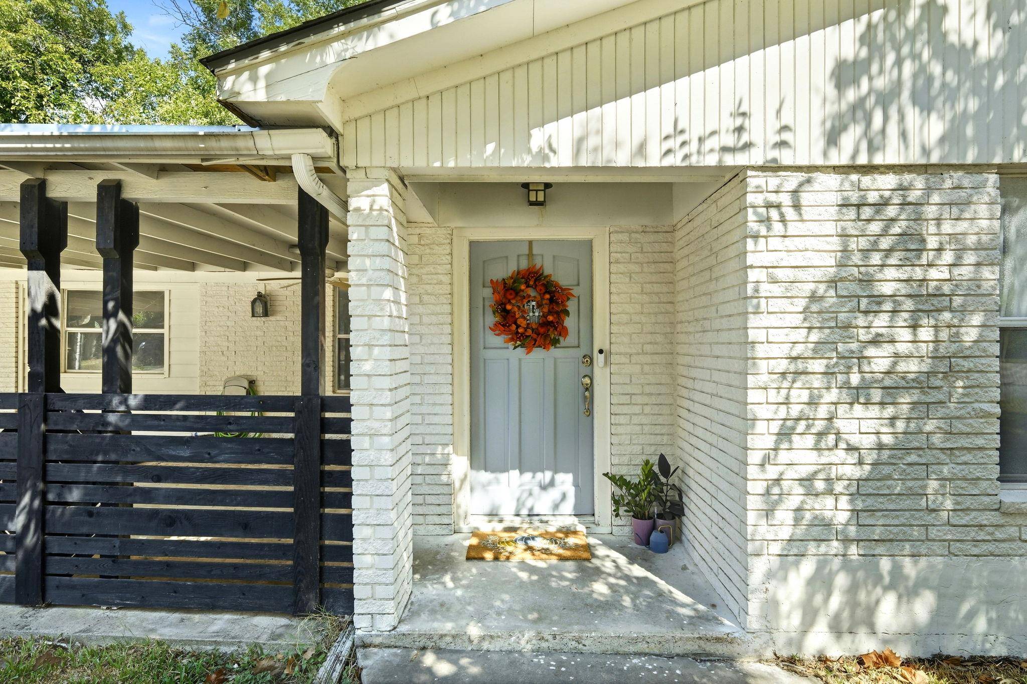 904 Kirk ST, Taylor, TX 76574
